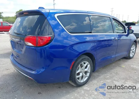 2019 Chrysler Pacifica Touring Plus z USA, uszkodzony, nr VIN 2C4RC1FG4KR706308